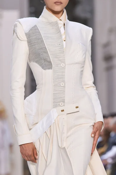 Look 147